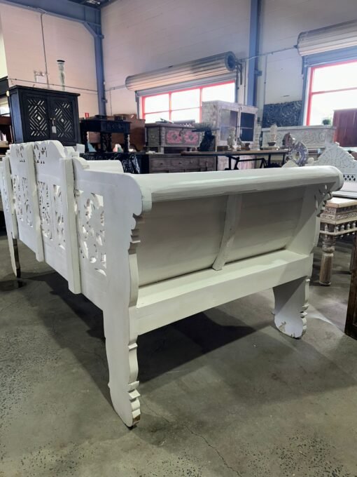 Hand Carved Balinese White wash Daybed 200x100x50 - Image 2