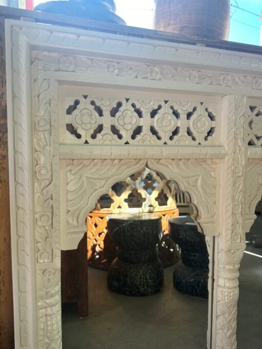 Mehrab 3 Arched Hand Carved Window Mirror Frame Whitewash 150x90 Cm - Image 3