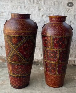 Metal hand painted pots 60x60x136cm