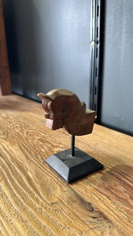 Rustic red horse 8x10x14cm - Image 2