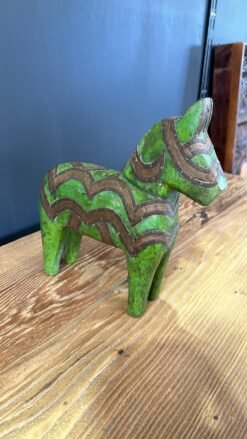 Green wooden horse 8x23x26cm