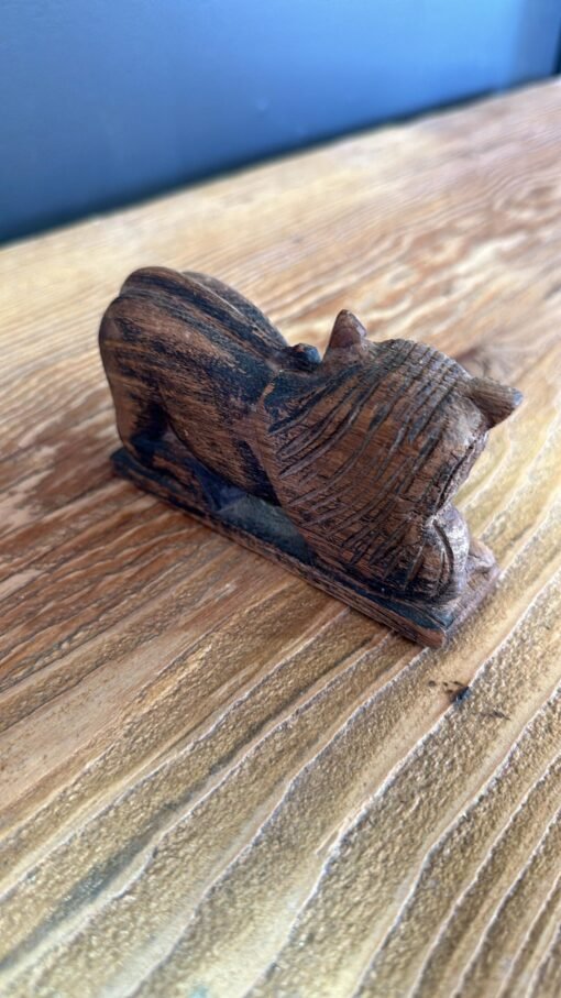 Antique carved lion 3x11x7cm - Image 2