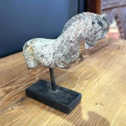 Rustic White Horse 5x16x18