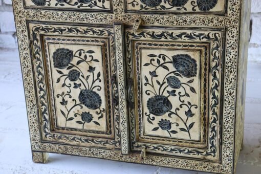 WOODEN 2 DOOR AND 2 DRAWER SIDEBOARD 90x40x90cm - Image 3
